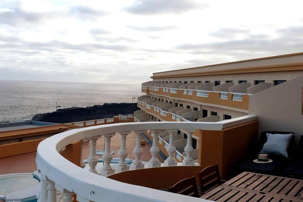 Apt Con Piscina Playa Roja, La Restinga Dış mekan fotoğraf